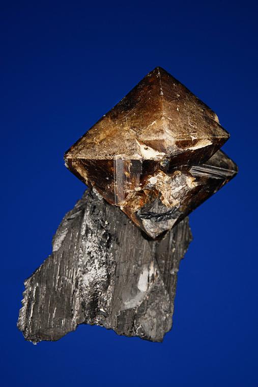 SCHEELITE on FERBERITE